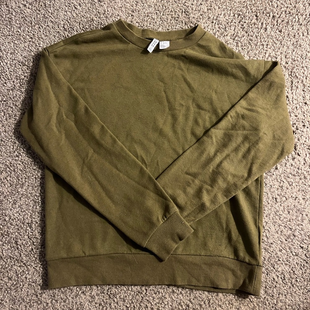 H&M Green Crewneck Sweater Classic Style